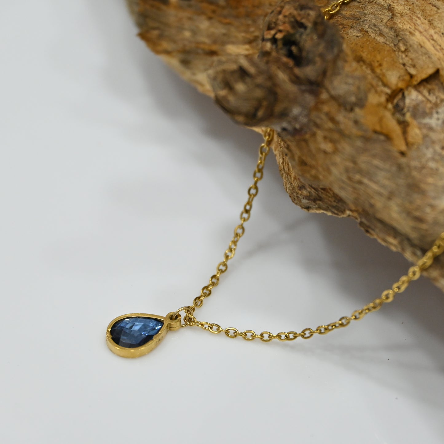 Anti Tarnish Minimal Blue Drop Stone Necklace