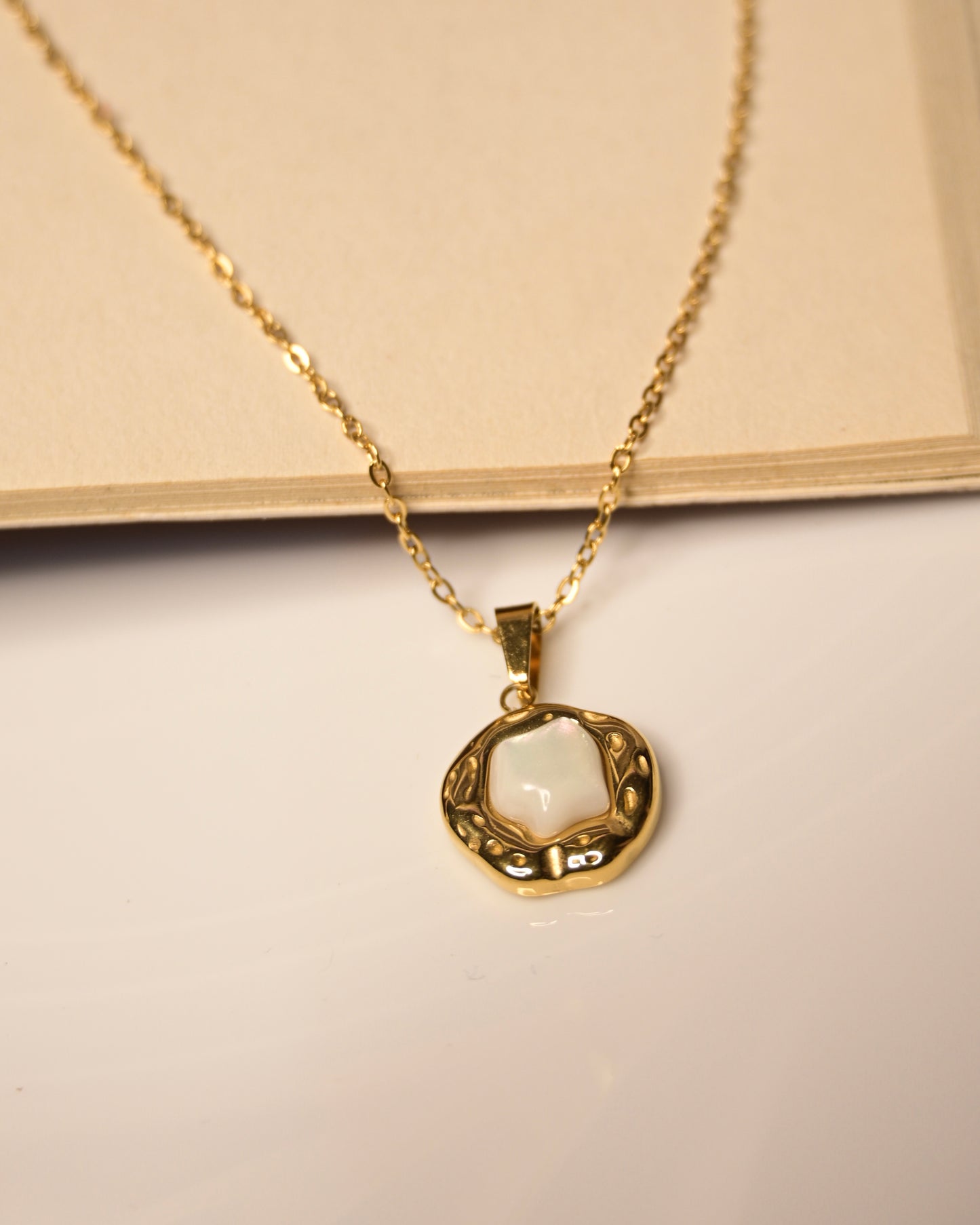 White MOP Anti Tarnish Necklace