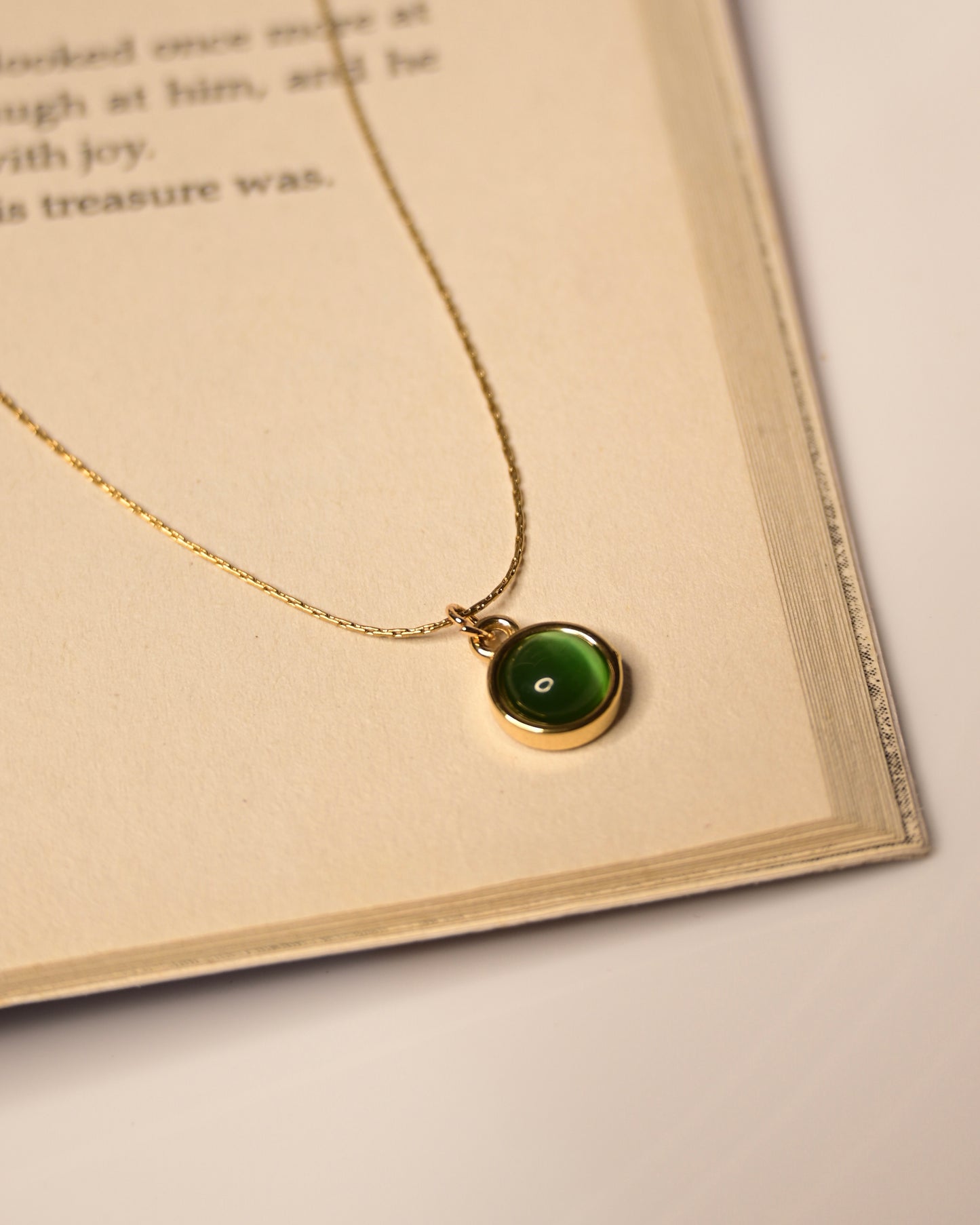Green Monalisa Stone Anti Tarnish Necklace