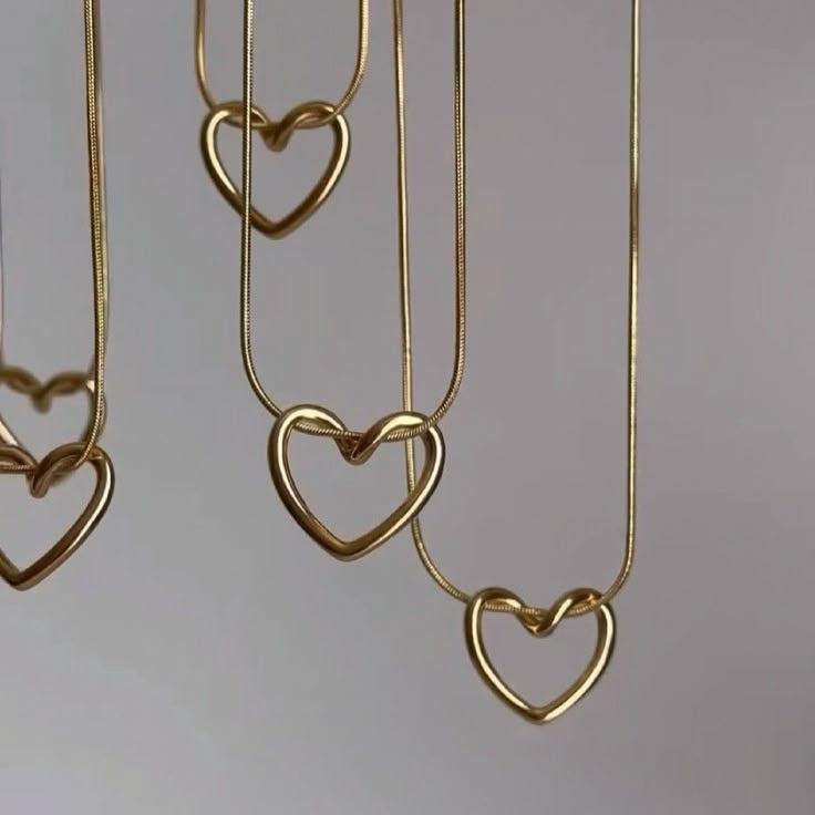 Anti Tarnish Twisted Love Necklace