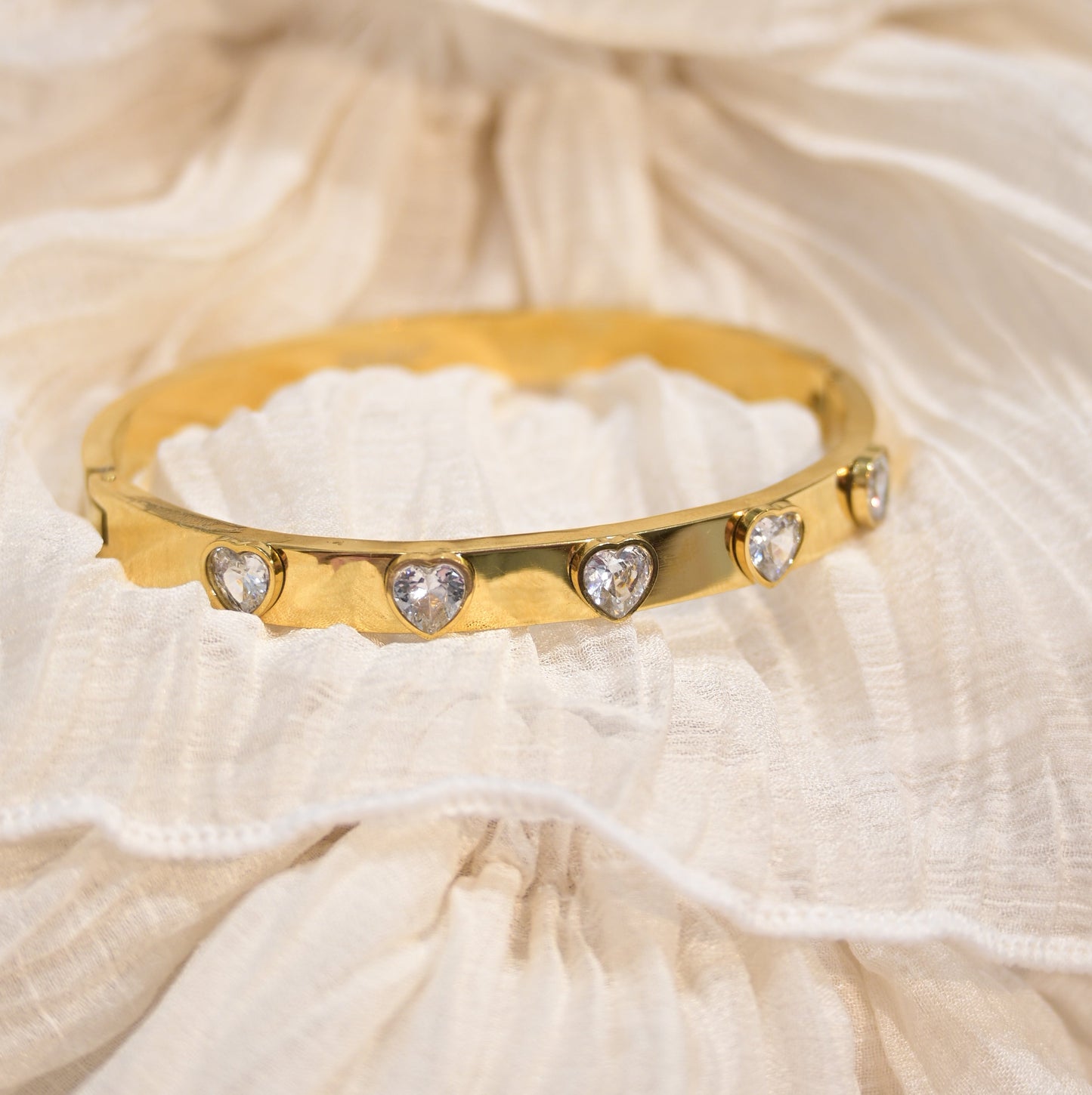 White Stone Multi Heart Anti Tarnish Kada