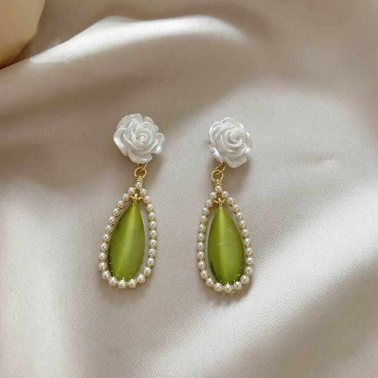 Soft White Rose Pearl Green