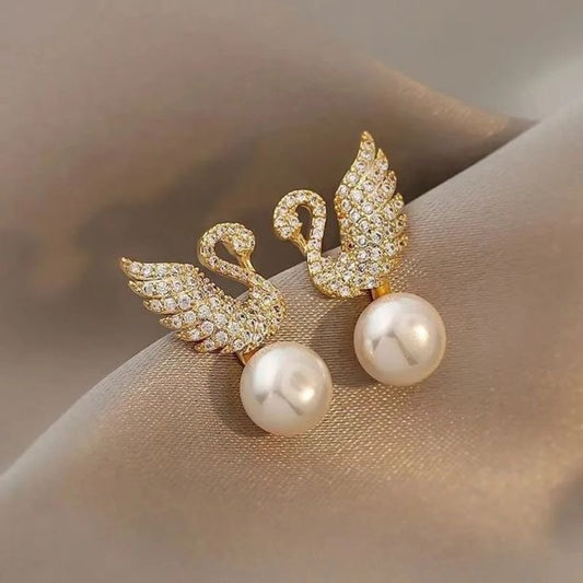 Pearl Swan Stud