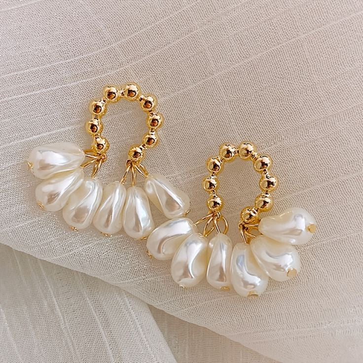 Multi Pearl Earrings