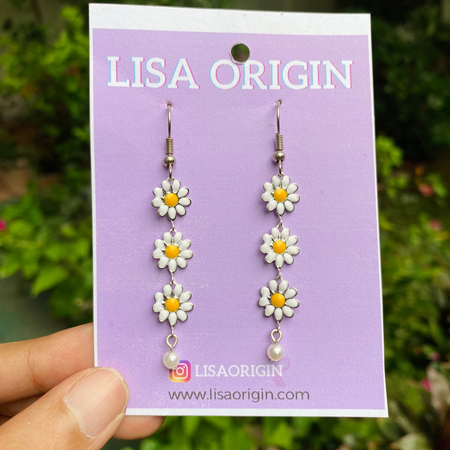 Small Daisy Earrings