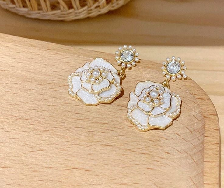 White Rose Pearl Earrings